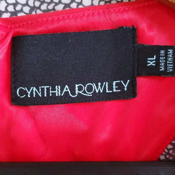 Red Dress - Picture 3 of 3